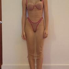  Nude