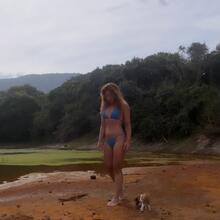  Nude