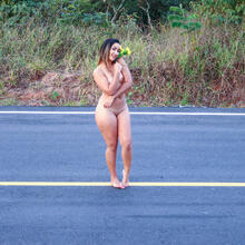  Nude