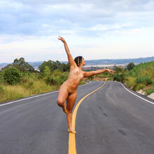  Nude