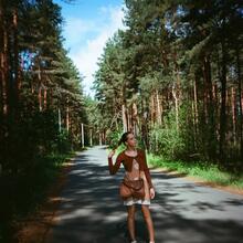  Nude