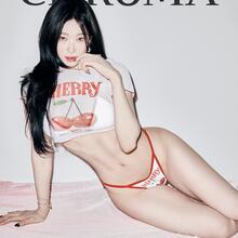  Nude