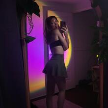  Nude