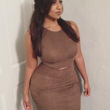  Nude