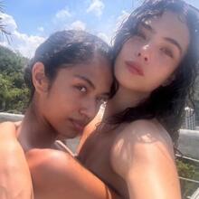 Nude