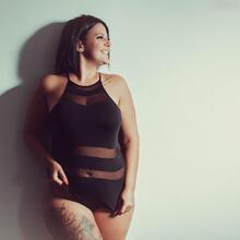  Nude