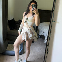  Nude