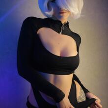  Nude