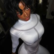  Nude
