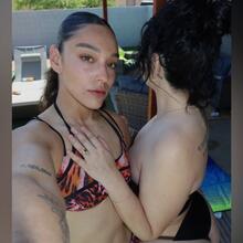  Nude