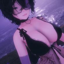  Nude