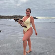  Nude