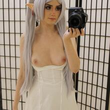  Nude