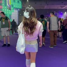 Nude