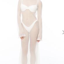  Nude