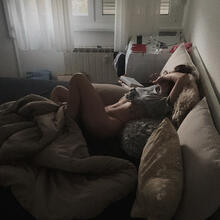  Nude