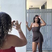  Nude