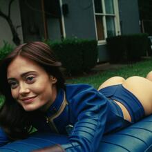  Nude
