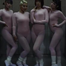  Nude