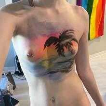  Nude
