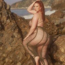  Nude