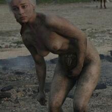  Nude