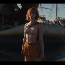  Nude