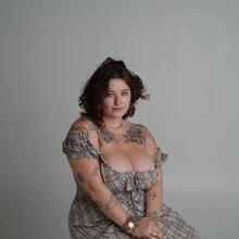  Nude