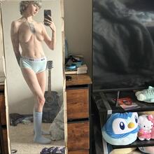  Nude