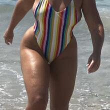  Nude