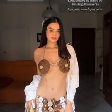  Nude