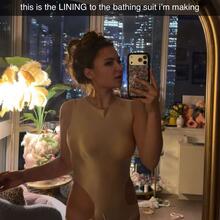  Nude