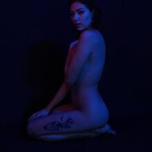  Nude