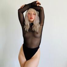  Nude