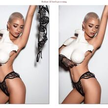  Nude