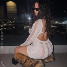  Nude