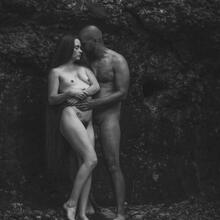  Nude