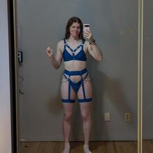  Nude