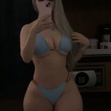  Nude