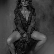  Nude