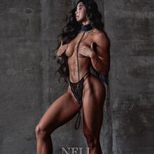  Nude