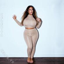  Nude