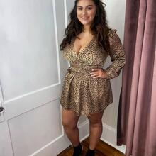  Nude