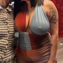  Nude