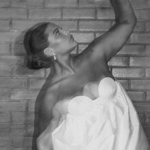  Nude