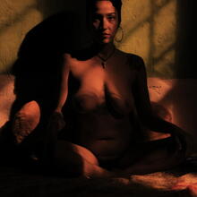  Nude