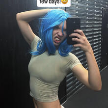  Nude
