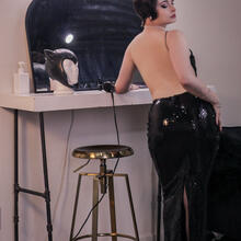 Nude