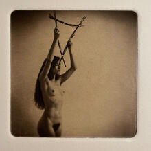  Nude