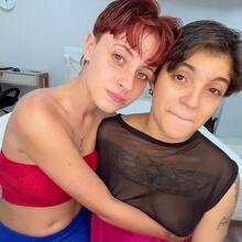  Nude